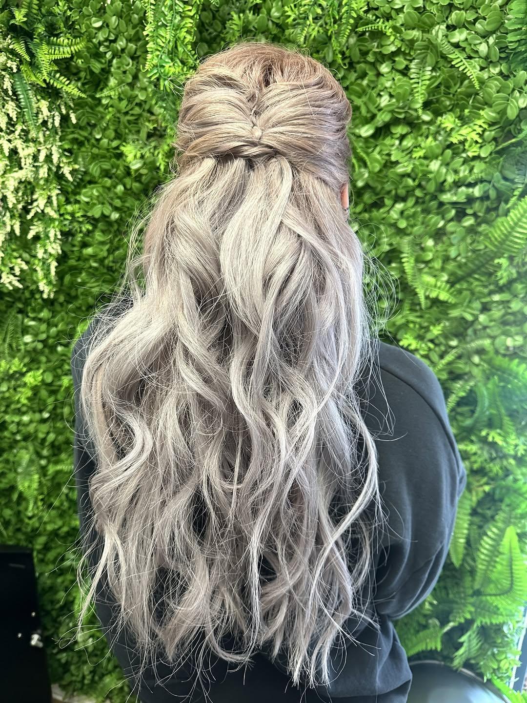 Textured bridal half updo